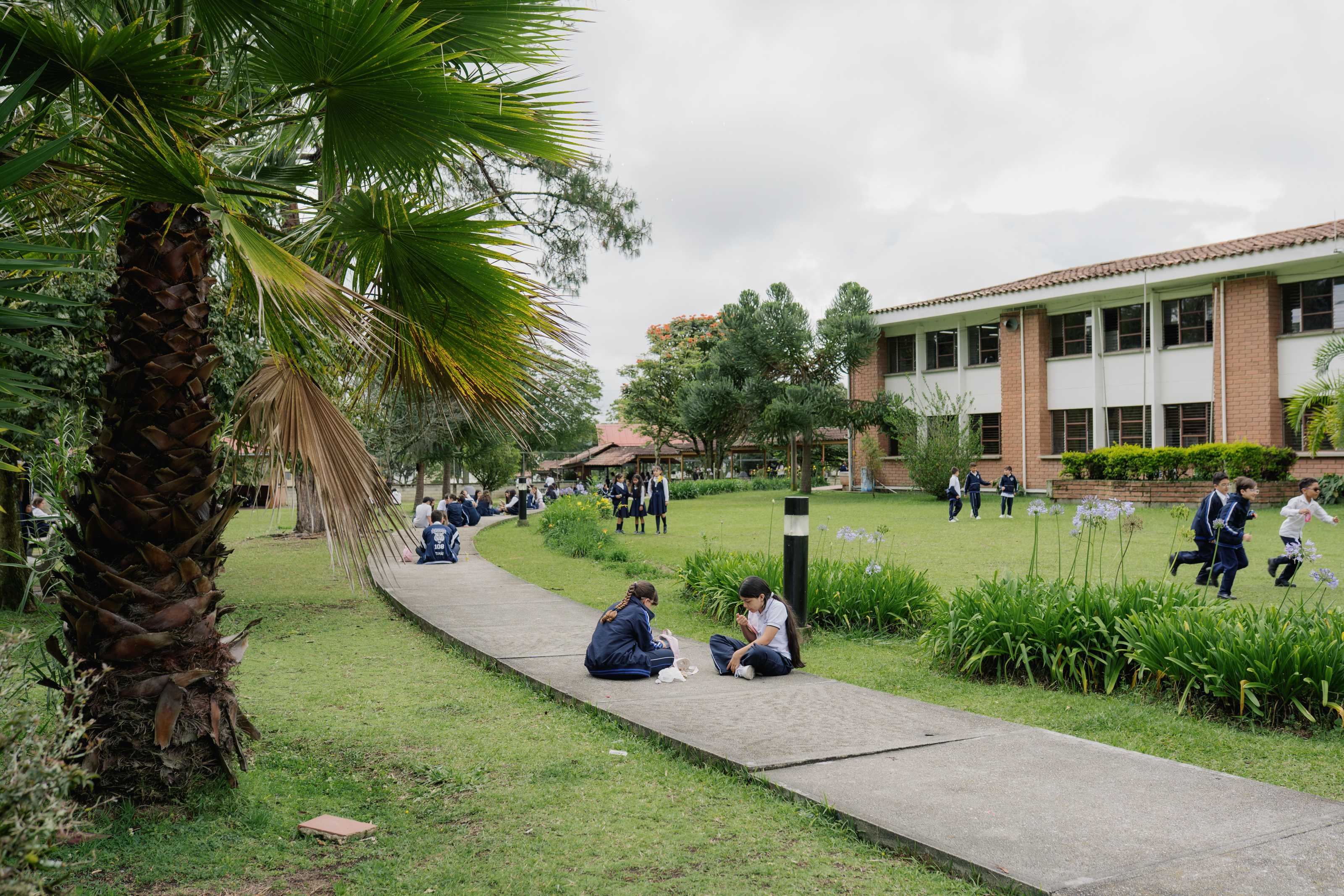 COLEGIO DE LA PRESENTACION RIONEGRO 