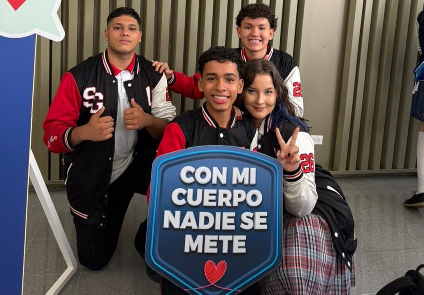 CON MI CUERPO NADIE SE METE