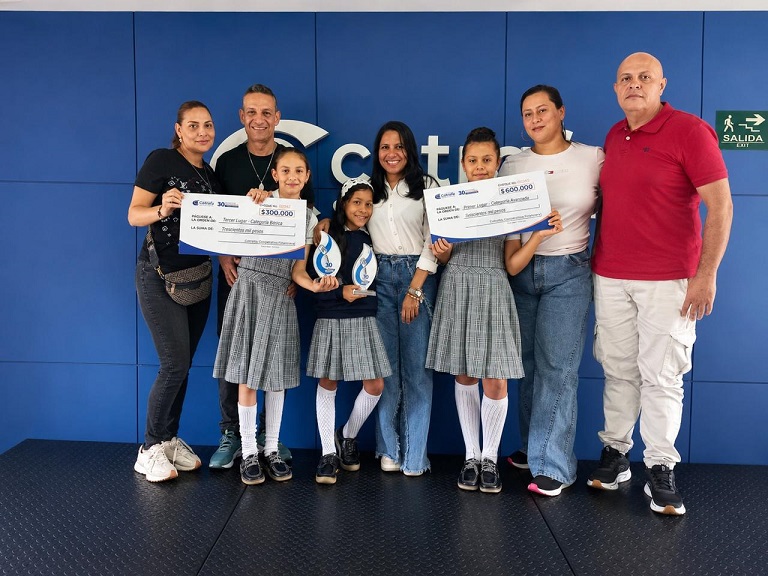 FELICITACIONES A LAS TRES (3) ESTUDIANTES DEL GRADO 5° QUE PARTICIPARON EN LA FINAL DEL CONCURSO DE ORATORIA EN SU VERSIÓN 30 DE COTRAFA
VALERIA HERNANDEZ JIMENEZ
VICTORIA AMARILES JARAMILLO

CELESTE MUÑOZ LOPEZ TERCER  PUESTO
AGRADECIMIENTO ESPECIAL