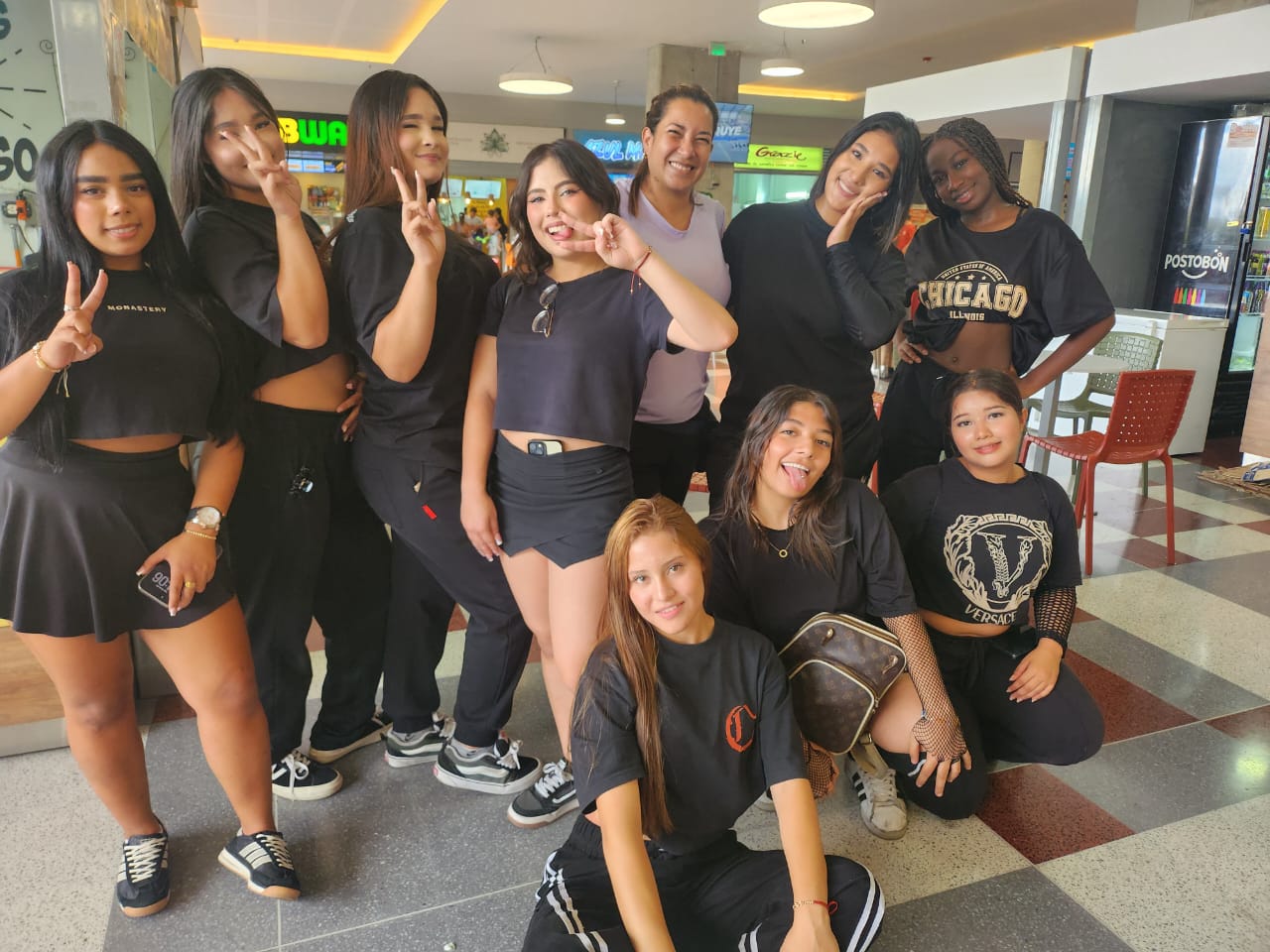 En el marco de las acciones que promueven el arte, la cultura y la formación integral, nuestra comunidad educativa continúa destacando el talento y la dedicación de sus estudiantes en diferentes escenarios.