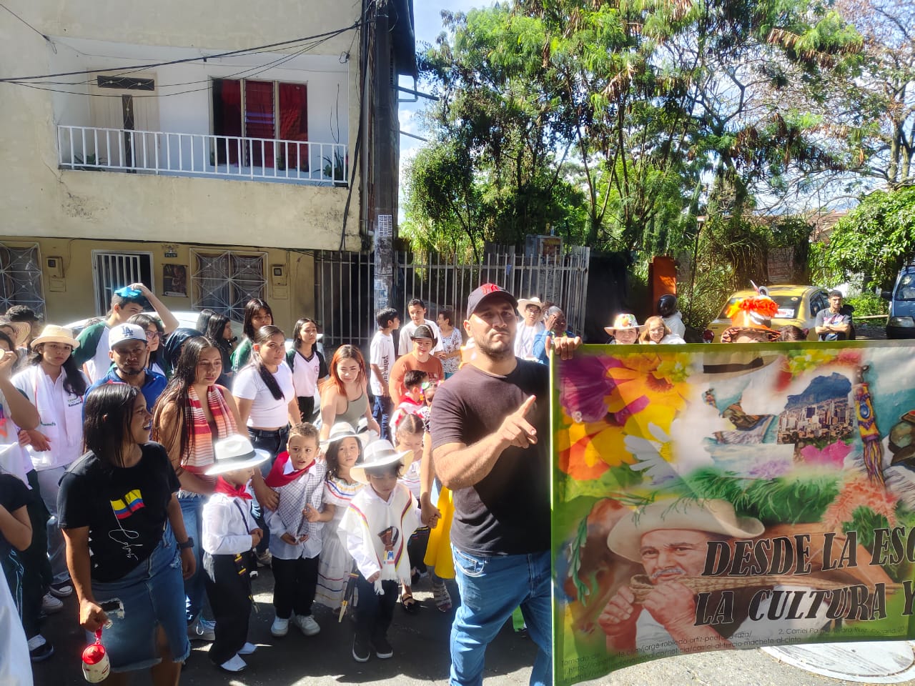 Celebremos con orgullo nuestras costumbres paisas IE VILLA DE LA CANDELARIA