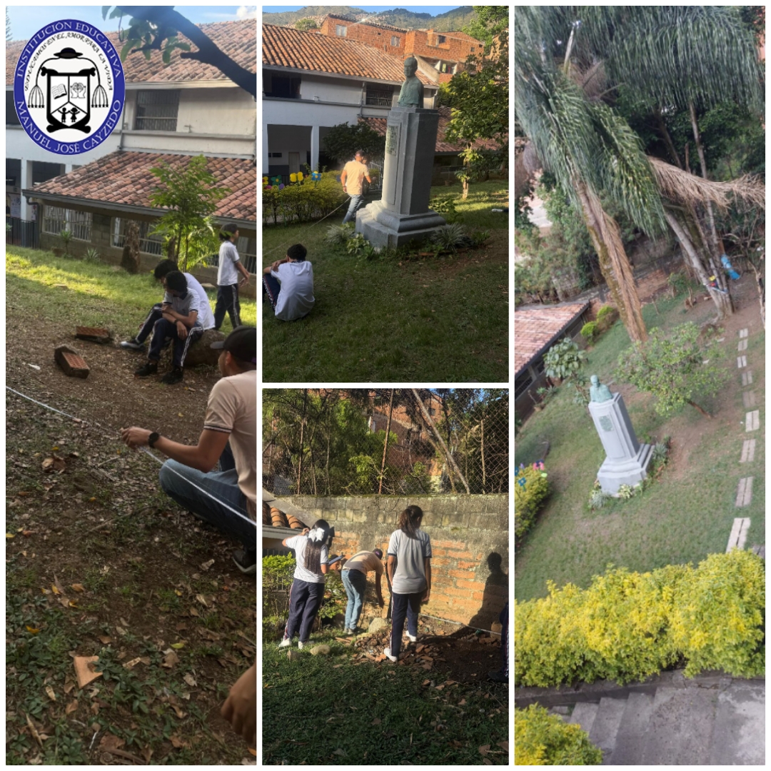 El docente Edgar Paternina y los estudiantes del grado 8